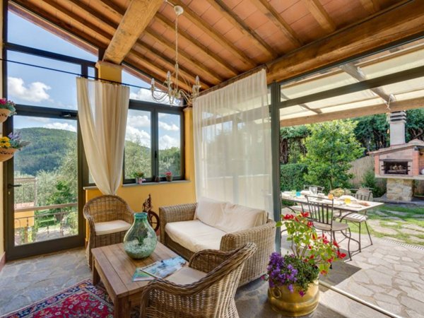 casa indipendente in vendita a Bagno a Ripoli in zona Osteria Nuova