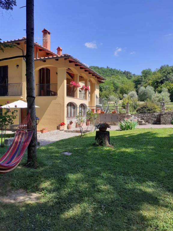 casa indipendente in vendita a Barberino di Mugello
