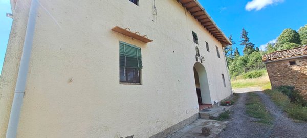 casa indipendente in vendita a Barberino di Mugello in zona Galliano