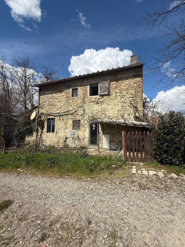 locale di sgombero in vendita a Barberino di Mugello in zona Galliano