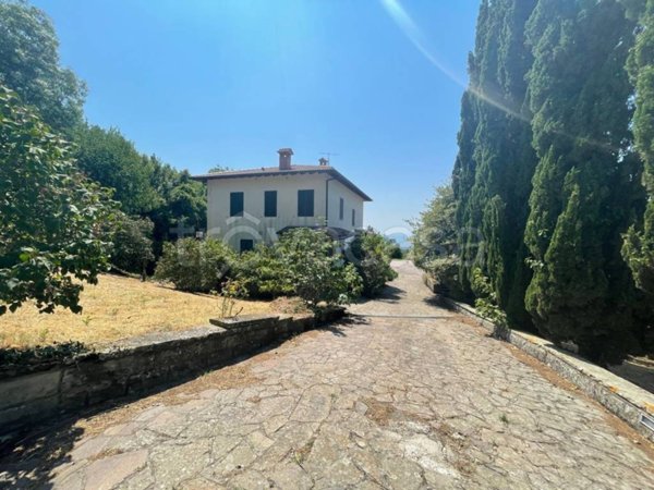 casa indipendente in vendita a Barberino di Mugello