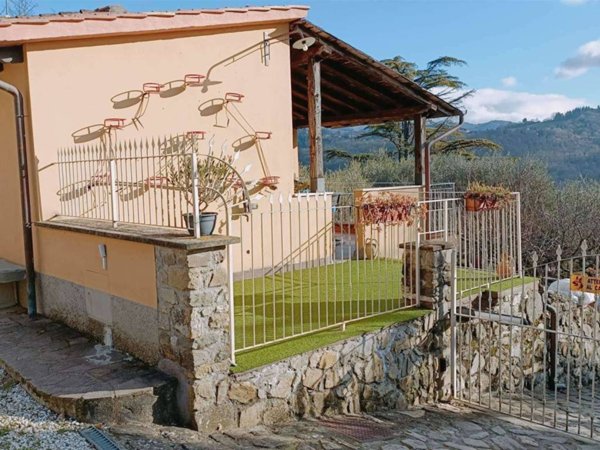 casa indipendente in vendita a Barberino di Mugello
