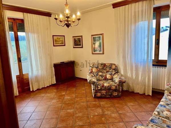 appartamento in vendita a Barberino di Mugello in zona Galliano
