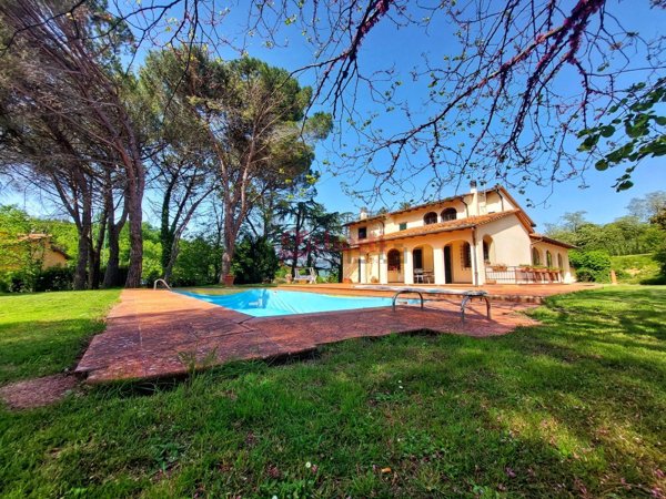 casa indipendente in vendita a Barberino di Mugello