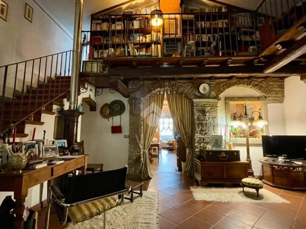 casa indipendente in vendita a Barberino di Mugello