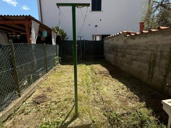 casa indipendente in vendita a Barberino di Mugello in zona Galliano