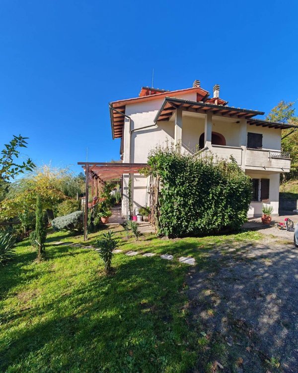 casa indipendente in vendita a Barberino di Mugello