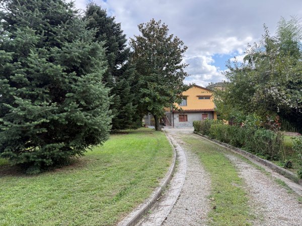 casa indipendente in vendita a Barberino di Mugello