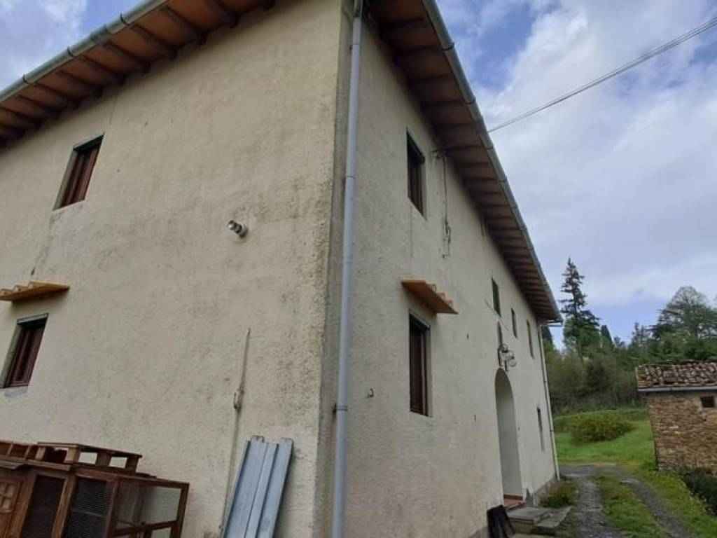 casa indipendente in vendita a Barberino di Mugello in zona Galliano