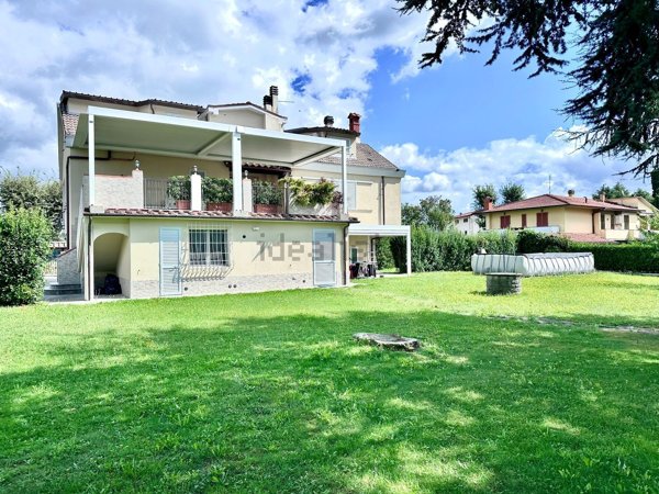 casa indipendente in vendita a Barberino di Mugello
