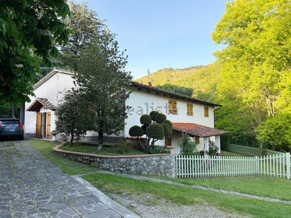casa indipendente in vendita a Barberino di Mugello