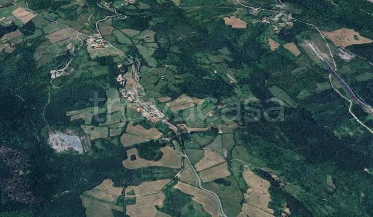 casa indipendente in vendita a Barberino di Mugello in zona Montecarelli.