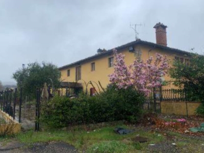 negozio in vendita a Barberino di Mugello in zona Cavallina