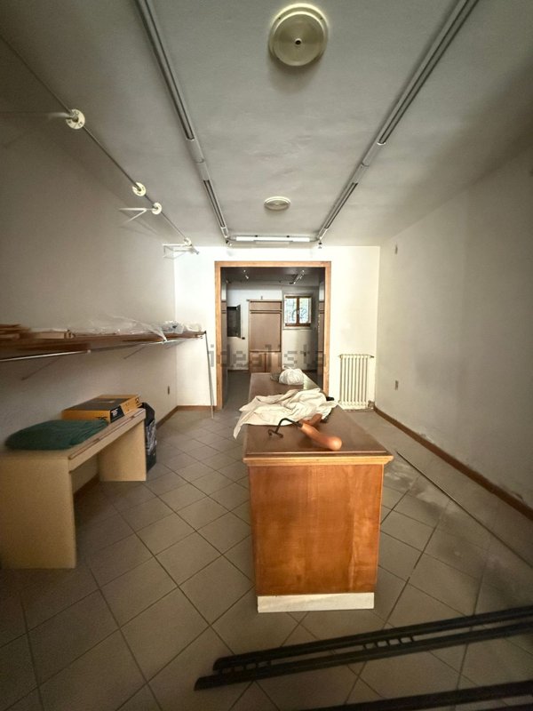 negozio in vendita a Barberino di Mugello in zona Galliano