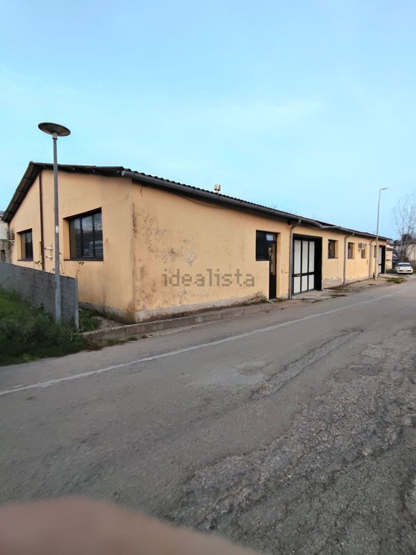 locale di sgombero in vendita a Barberino di Mugello in zona Galliano