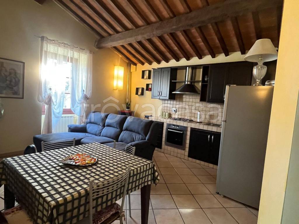 appartamento in vendita a Barberino di Mugello in zona Montecarelli.