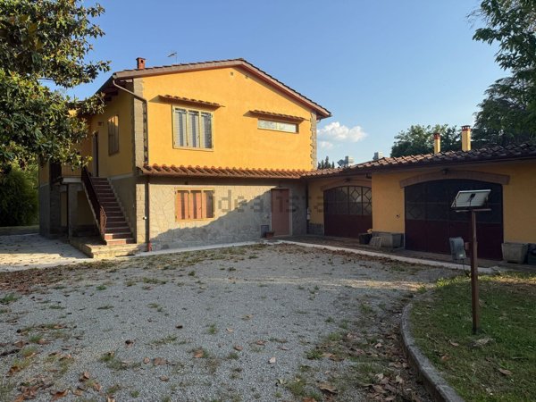 casa indipendente in vendita a Barberino di Mugello