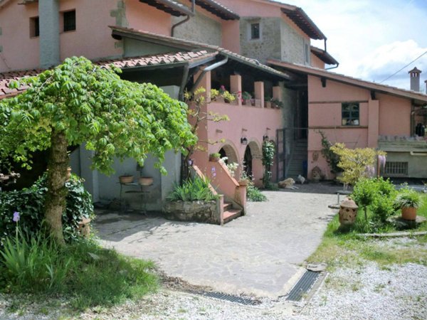 casa indipendente in vendita a Barberino di Mugello