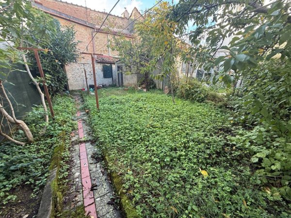 casa indipendente in vendita a Barberino di Mugello in zona Galliano