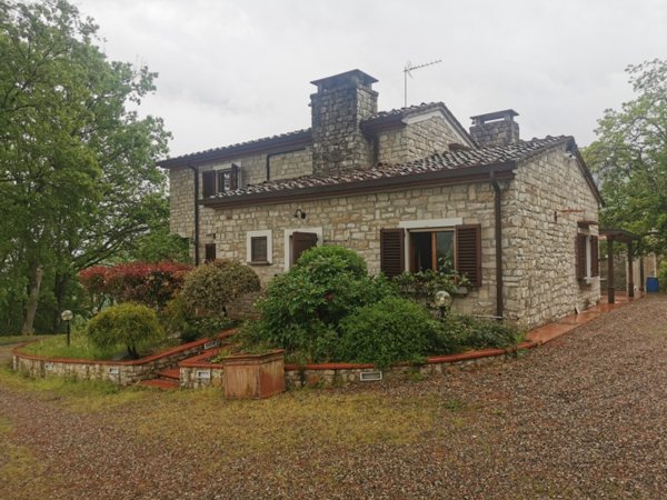 casa indipendente in vendita a Borgo San Lorenzo