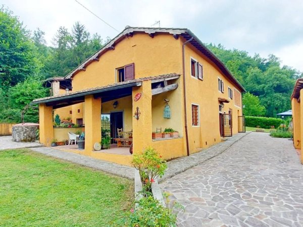 casa indipendente in vendita a Borgo San Lorenzo in zona Polcanto