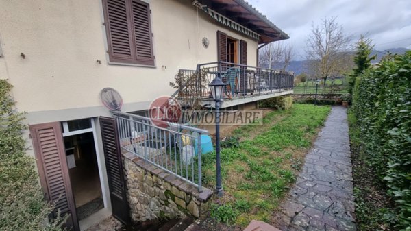 casa indipendente in vendita a Borgo San Lorenzo in zona Luco di Mugello