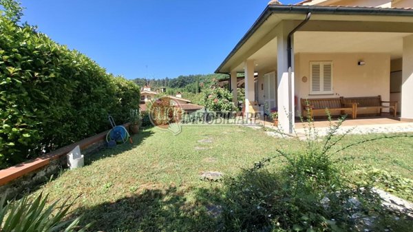 casa indipendente in vendita a Borgo San Lorenzo in zona Grezzano