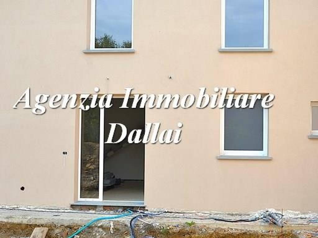 casa indipendente in vendita a Borgo San Lorenzo in zona Luco di Mugello
