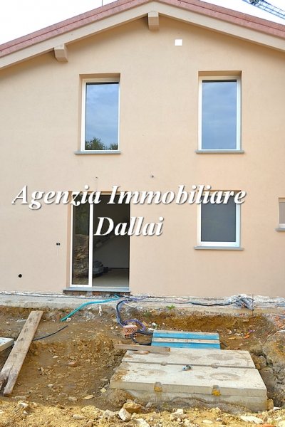 appartamento in vendita a Borgo San Lorenzo in zona Luco di Mugello