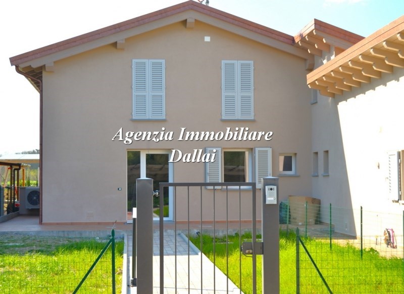 casa indipendente in vendita a Borgo San Lorenzo in zona Luco di Mugello