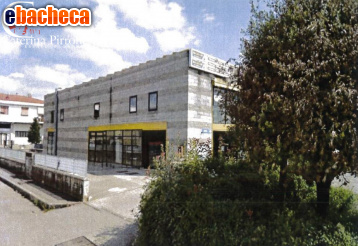 locale commerciale in vendita a Borgo San Lorenzo
