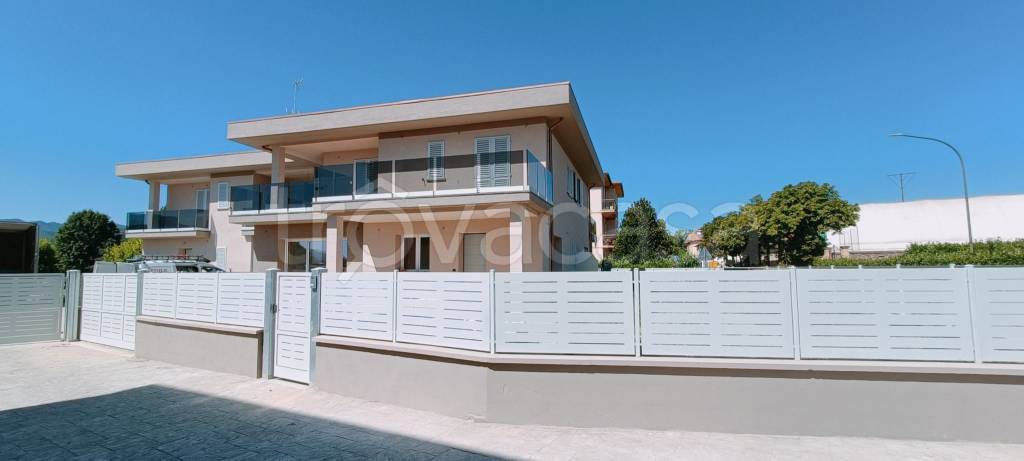 casa indipendente in vendita a Borgo San Lorenzo