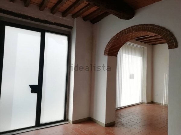 locale di sgombero in vendita a Borgo San Lorenzo