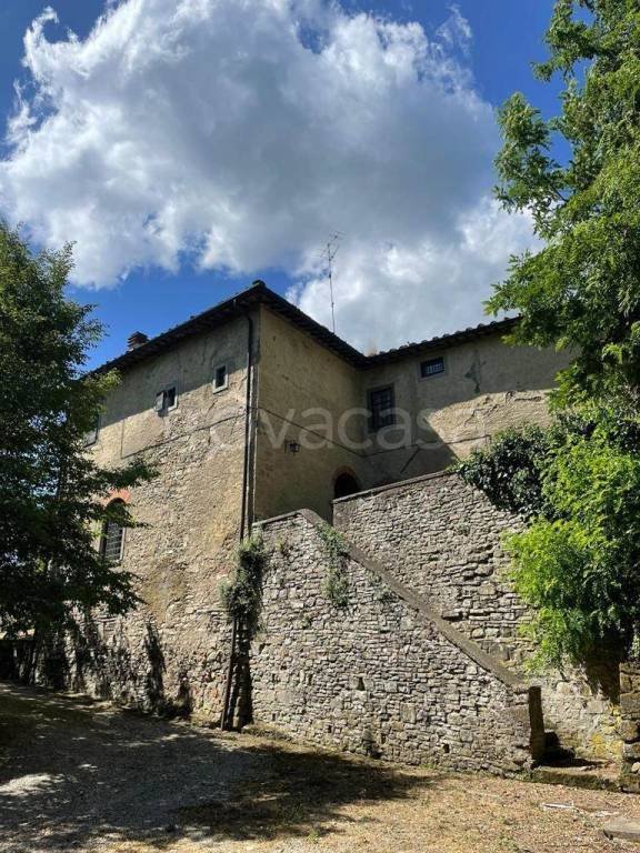 casa indipendente in vendita a Borgo San Lorenzo in zona Salaiole
