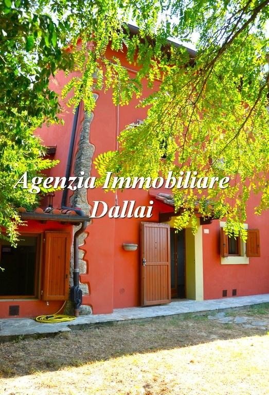 casa indipendente in vendita a Borgo San Lorenzo in zona Grezzano