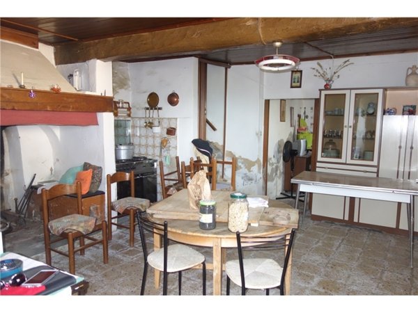 casa indipendente in vendita a Borgo San Lorenzo in zona Panicaglia