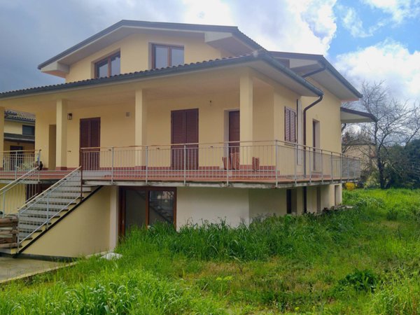 casa indipendente in vendita a Borgo San Lorenzo