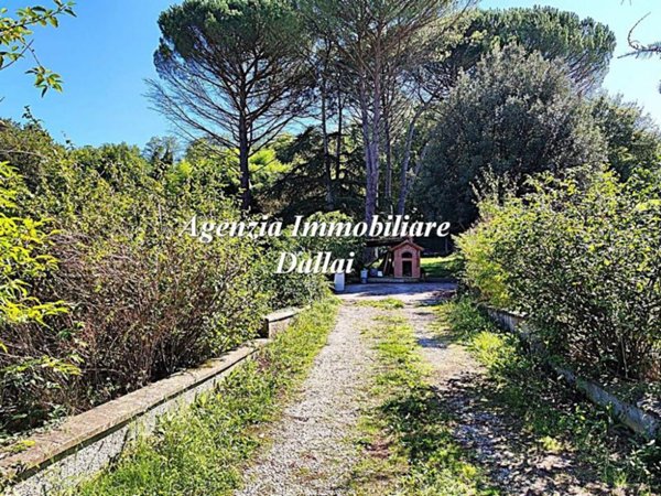 casa indipendente in vendita a Borgo San Lorenzo in zona Sagginale
