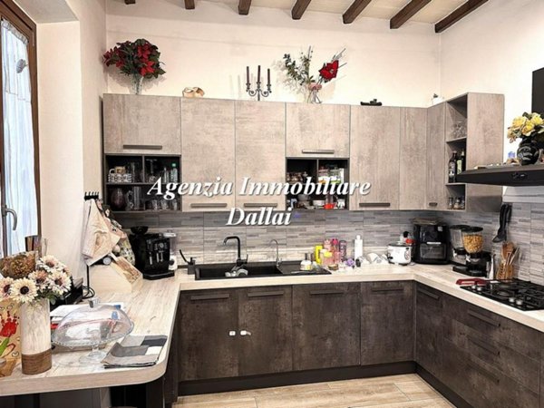 casa indipendente in vendita a Borgo San Lorenzo