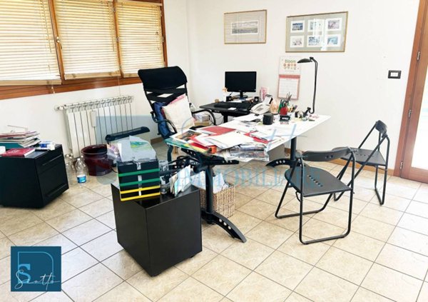 ufficio in vendita a Borgo San Lorenzo