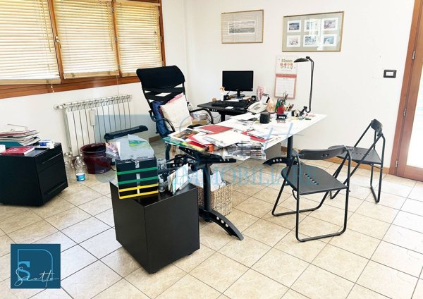 ufficio in vendita a Borgo San Lorenzo