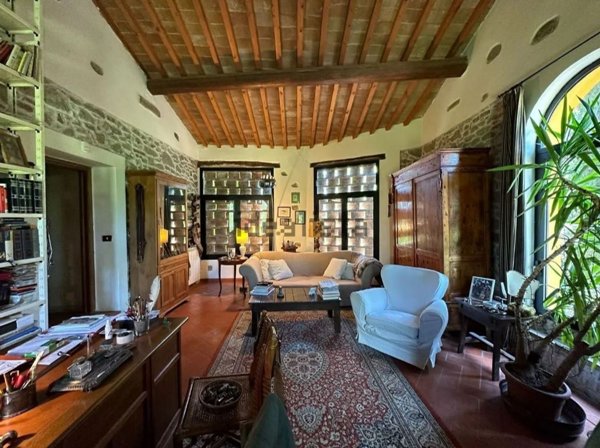 casa indipendente in vendita a Borgo San Lorenzo