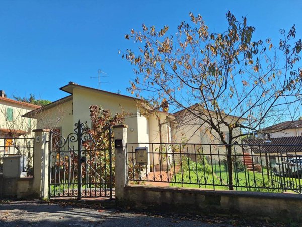 casa indipendente in vendita a Borgo San Lorenzo in zona Ronta