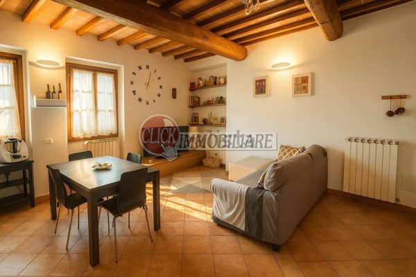 appartamento in vendita a Borgo San Lorenzo in zona Casaglia