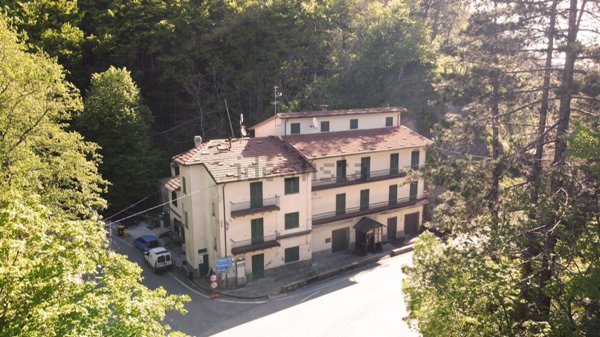 appartamento in vendita a Borgo San Lorenzo in zona Casaglia