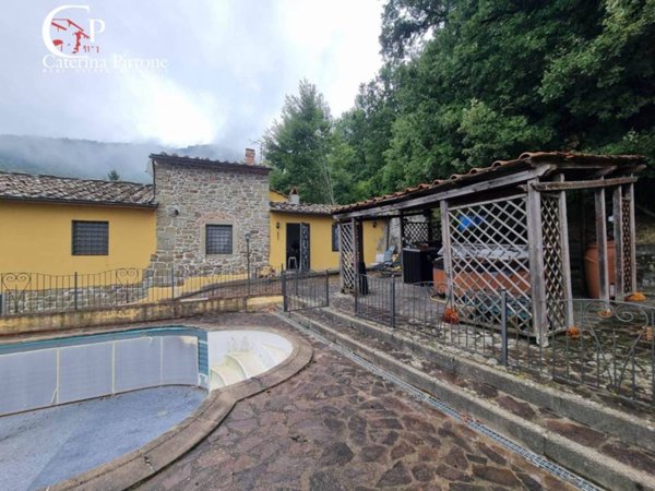 appartamento in vendita a Borgo San Lorenzo in zona Polcanto