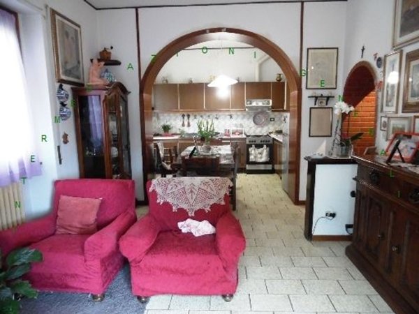 appartamento in vendita a Borgo San Lorenzo in zona Rabatta