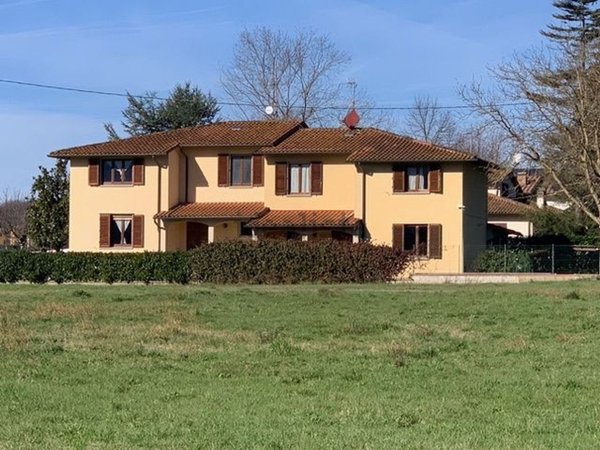 casa indipendente in vendita a Borgo San Lorenzo
