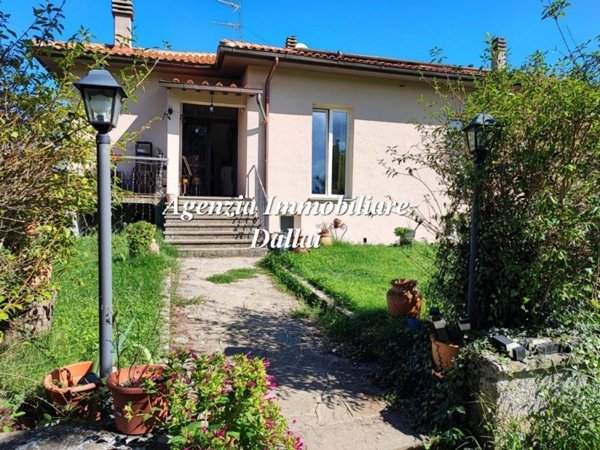 casa indipendente in vendita a Borgo San Lorenzo