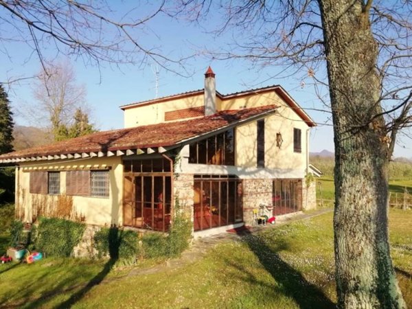casa indipendente in vendita a Borgo San Lorenzo